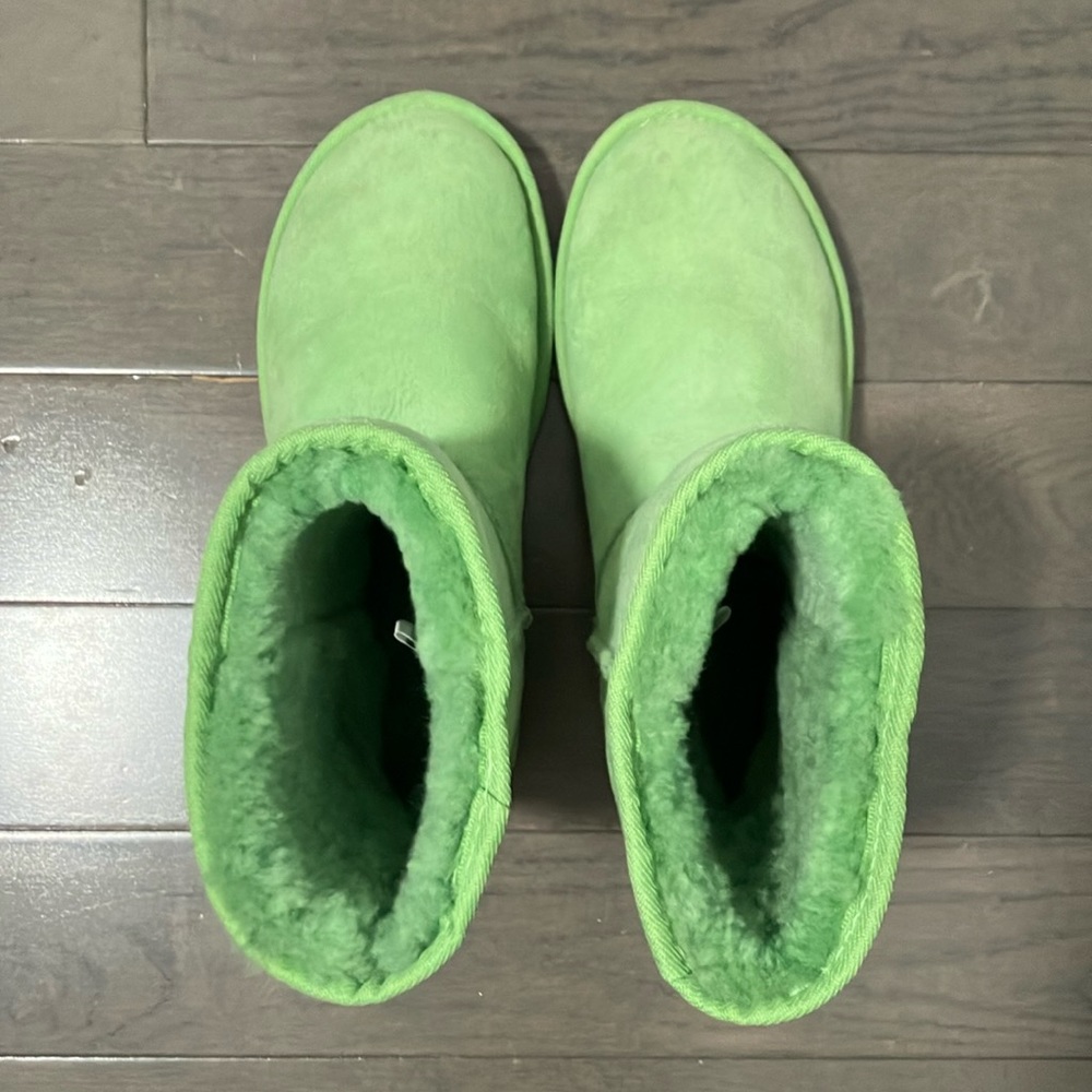 Y2K Vintage Ugg Classic Short Boots Size 6 - Picture 2 of 14